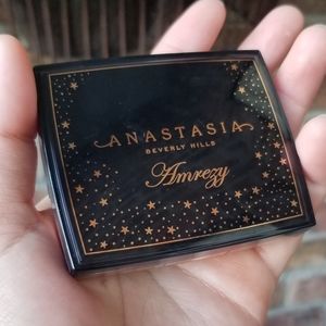 🌟AMREZY HIGHLIGHT🌟 box included!